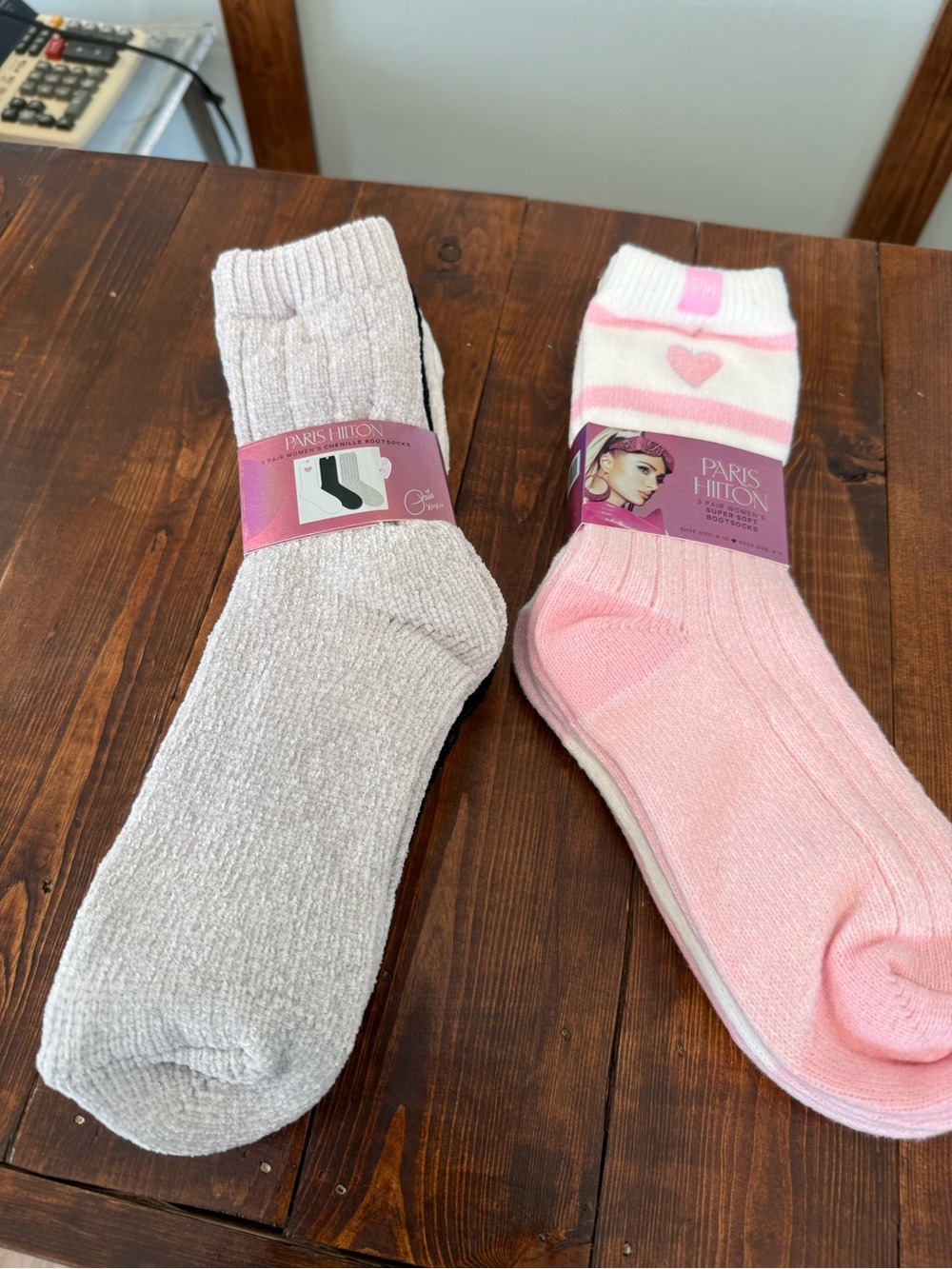 Paris Hilton White, Pink & Black Cozy Ribbed Sock 3-Pack - Picture 2 of 2